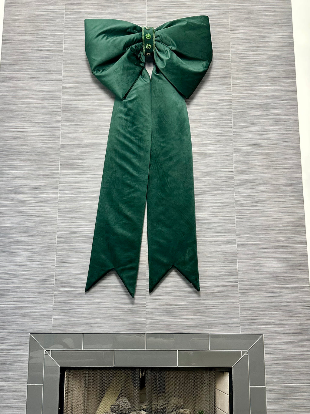 Big Bow Energy: Emerald Edition